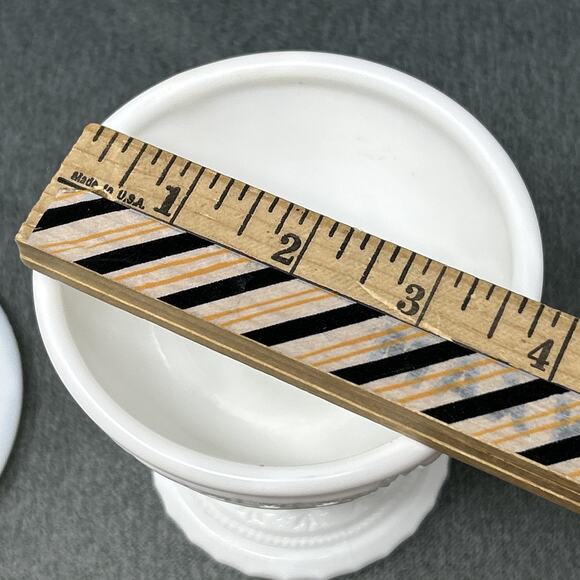 Vintage Milk Glass Candy Dish Covered Pedestal Pressed Glass Starburst SEE VIDEO - Picture 10 of 10